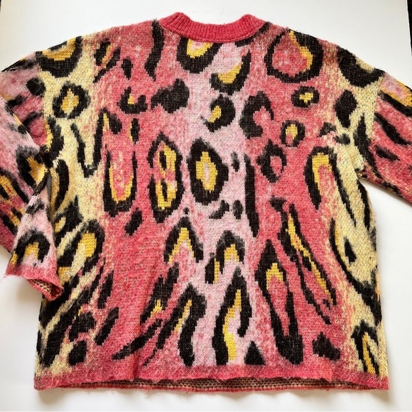 SFW Crew Neck Sweater  Ombre Pink Animal Cheetah Print Fuzzy Wool Blend Sz L - Picture 11 of 13
